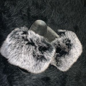 REAL FOX FUR SLIDES